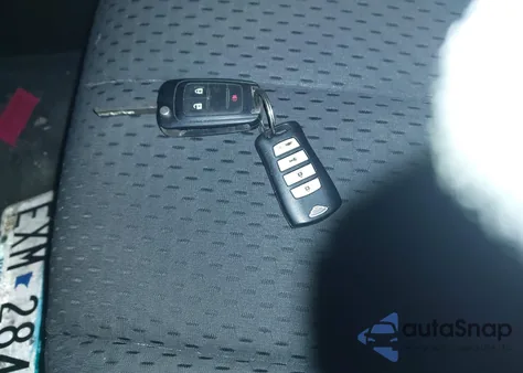 2013 Chevrolet Equinox Ls z USA, uszkodzony, nr VIN 2GNALBEK4D6326440